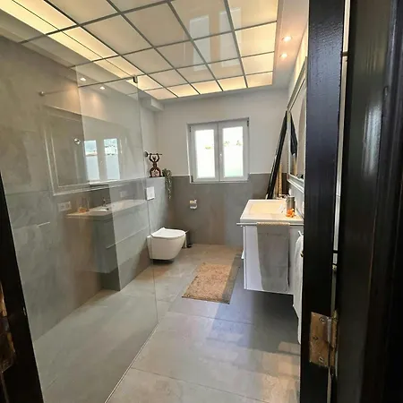 Casa Rose Villa Tegoyo